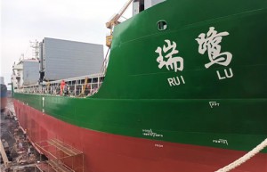 The actual ship coating test of the ultra-long-term marine antifouling coating jointly developed by Ningbo Materials Institute and Sino Advanced Materials was successful